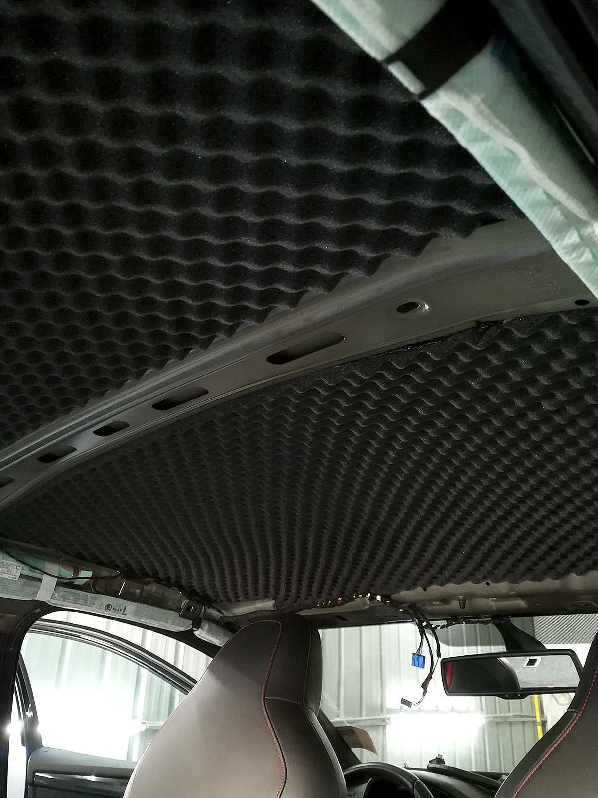 Шумоизоляция авто в Алматы - обесшумка салона автомобиля детейлинг студия AUTOROOM